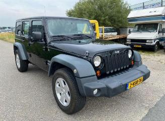 Jeep Wrangler UNLIMITED 2.8CRD L4 AWD LR E5 picture 4