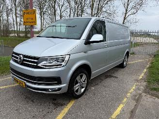 skadebil bedrijf Volkswagen Transporter 2.0 TDI 150PK Highline L2H1 2020/1