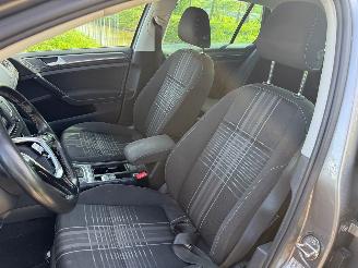 Volkswagen Golf 1.4 TSI Connected Series Automaat picture 10