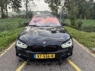 BMW 1-serie 120i High Executive M picture 8