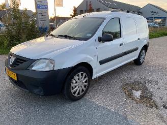 Damaged car Dacia Logan 1.5 dCI 2010/2
