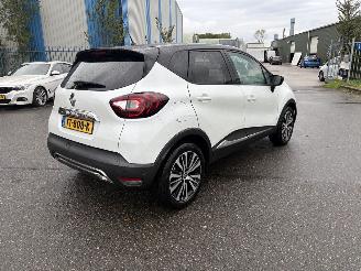 Renault Captur 1.2 TCe Initiale Paris picture 5