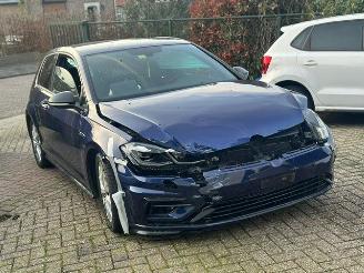 Damaged car Volkswagen Golf vw golf R 2017/5