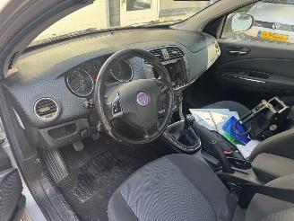 Fiat Bravo 1.4 Edizione Airco Rijdbare schade! picture 13