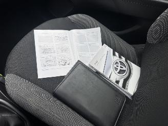 Toyota Aygo 1.0 X-now Airco NAP! Lichte schade picture 16
