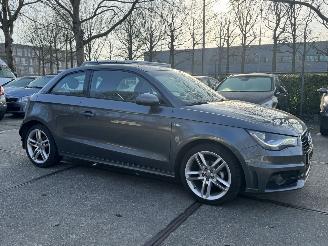 Audi A1 1.2 TFSI 2x s-line NAP Rijdbare schade! picture 16