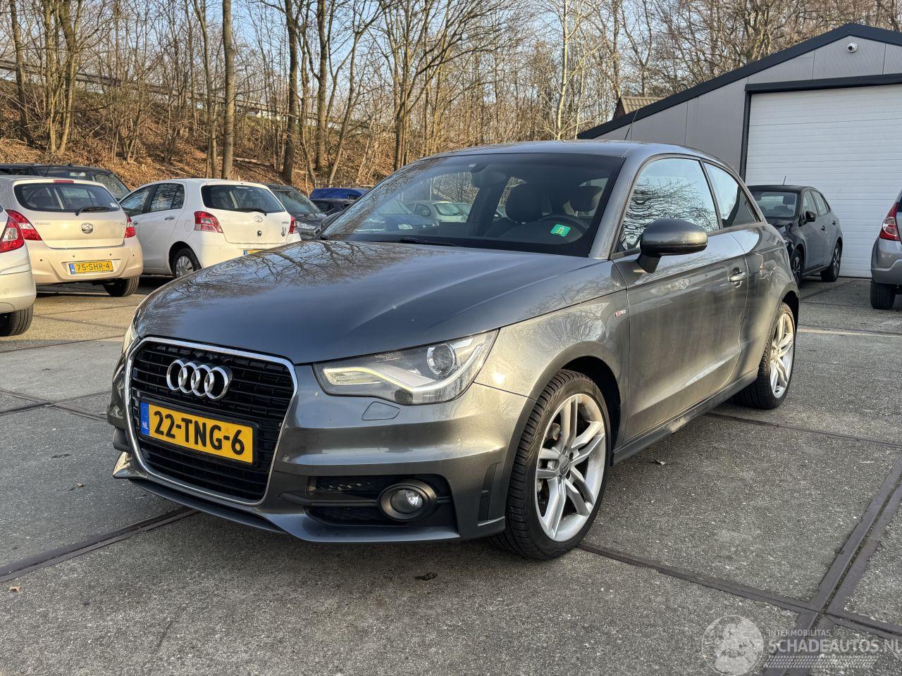 Audi A1 1.2 TFSI 2x s-line NAP Rijdbare schade!