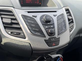 Ford Fiesta 1.25 Trend Airco gebruikerssporen! picture 21
