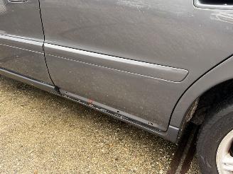 Volvo S-60 2.0T MOMENTUM AUTOMAAT! RIJDBAAR picture 27