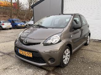 Avarii autoturisme Toyota Aygo 1.0 VVT-i Now Airco NAP! 2013/1