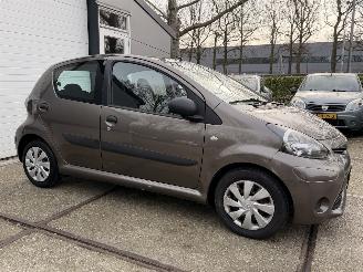Toyota Aygo 1.0 VVT-i Now Airco NAP! picture 6