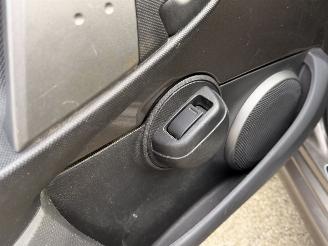 Toyota Aygo 1.0 VVT-i Now Airco NAP! picture 24