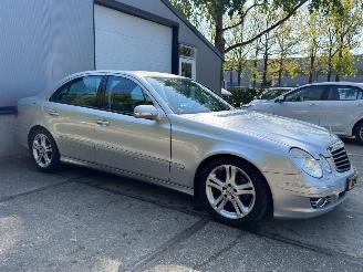 Mercedes E-klasse 280 Avantgarde! NAP! Volledig Rijdbaar picture 7