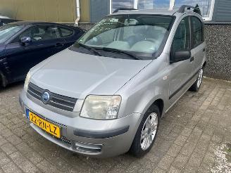 škoda osobní automobily Fiat Panda AUTOMAAT 1.2 EMOTION 2005/6