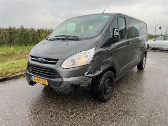 krockskadad bil bedrijf Ford Transit Custom DUBBEL CABINE AUTOMAAT 2017/6