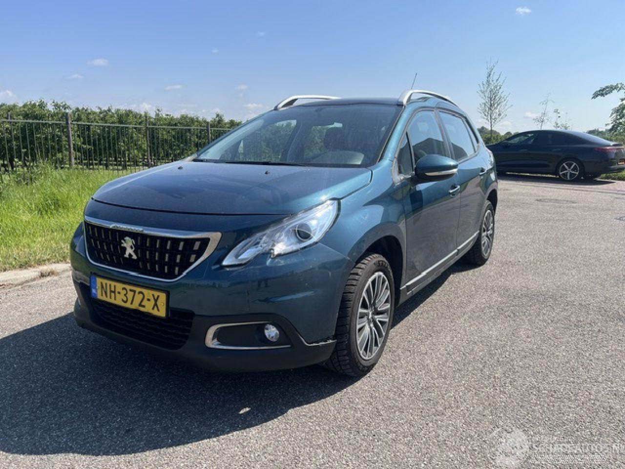 Peugeot 2008 Blue lion edition AUTOMAAT