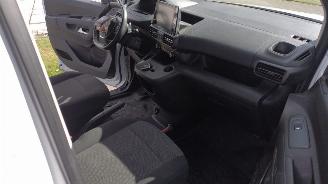 Peugeot Partner 1.5 blue hdi 130 automaat! eat8 100.000 km! picture 19