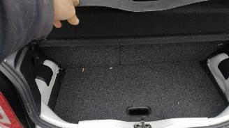 Volkswagen Up! Groove Up! BIM 1.0 nette auto!! picture 16