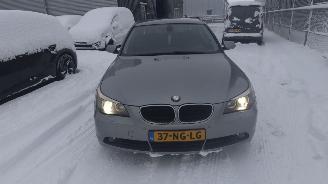 BMW 5-serie 530i executive ,rijdt goed ,gebruikersschade! picture 2