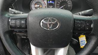 Toyota Hilux 2.4 d-4d XC Proffesional 87 km super mooi auto! picture 16