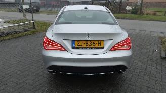 Mercedes Cla-klasse ClA 180 Ediotion AMG 85458 kilometer!! weinig schade!nieuwstaat auto! picture 6