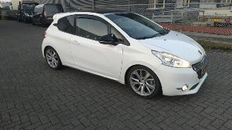Peugeot 208 208 1.6 Allure Pano Leer Supermooi auto! picture 9