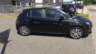 Peugeot 208 E electric Active 60.000 km! Weinig schade normaal rijdbaar! picture 7
