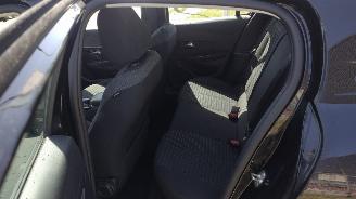 Peugeot 208 E electric Active 60.000 km! Weinig schade normaal rijdbaar! picture 15