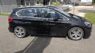 BMW 2-serie 218i M-sport autom Active Tourer 57000 km Nieuwstaat!!! lichte schade picture 11