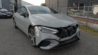 Schadeauto Mercedes EQE EQE 300 AMG 11.000 km Pano Nardogrey Supermooie auto! 2024/1