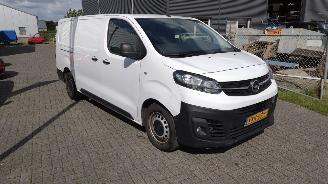Opel Vivaro 2.0 124 S&S L3 87000 km met lichte schade picture 9