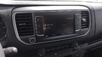 Opel Vivaro 2.0 124 S&S L3 87000 km met lichte schade picture 14