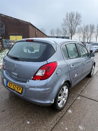 Opel Corsa 1.4 picture 6
