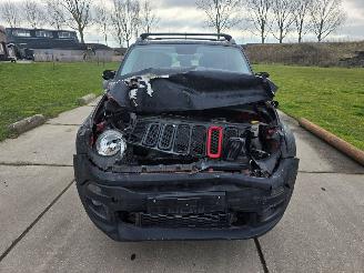 Schadeauto Jeep Renegade 4x4 2015/2