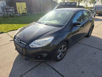 Ford Focus  picture 3