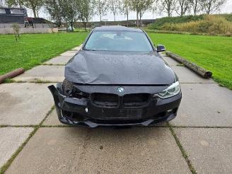 Coche siniestrado BMW 3-serie 3 serie (F30), Sedan, 2011 / 2018 328i 2.0 16V 2012/11