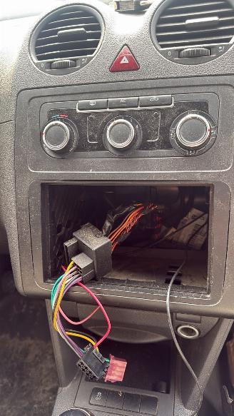 Volkswagen Caddy 1.6 TDI met AIRCO picture 9