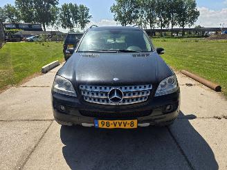 Unfallwagen Mercedes M-klasse  2008/1