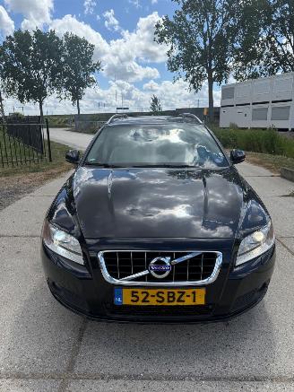 Auto incidentate Volvo V-70 1.6 T4 2011/1