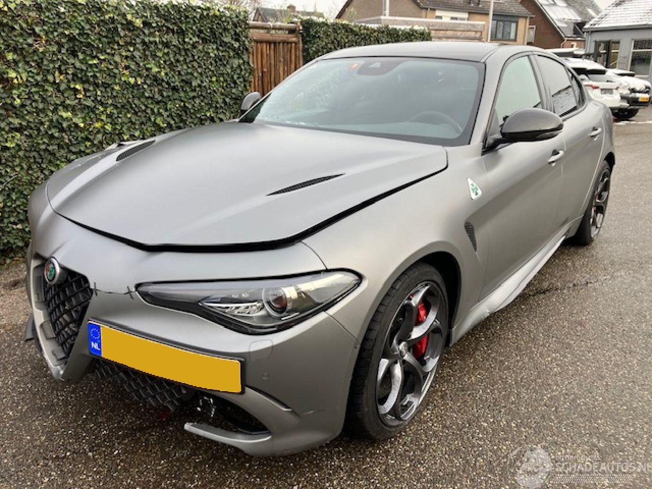 Alfa Romeo Giulia 2.9 V6 NRING 650 PK -CARBON -AKROPOVIC-TUNING - keramische remmen