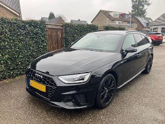 dommages Audi A4 35 TFSI S edition Competition HYBRIDE  150 pk AUTOMAAT