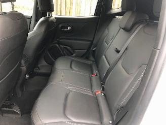 Jeep Renegade 4xe 240 Plug-in Hybrid Electric S picture 15