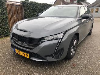 damaged passenger cars Peugeot 308 1.2 T 131 PK AUTOMAAT 2024 2024/4