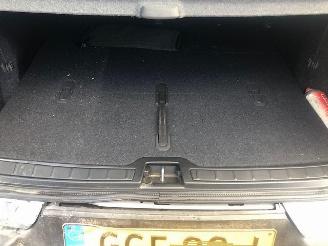 Volvo XC40 2.0 B4 Plus Dark 205 PK picture 15