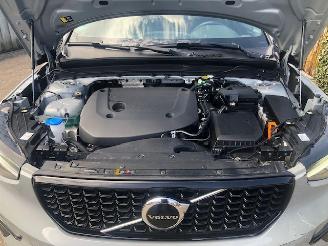 Volvo XC40 2.0 B4 Plus Dark 205 PK picture 18