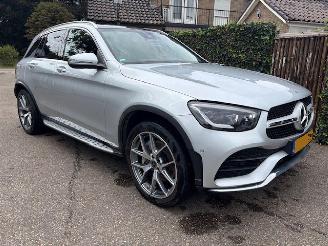Damaged car Mercedes GLC AMG 300 4-MATIC PANORAMA LEER VOLL 2020/10