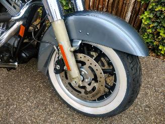 Harley-Davidson  FLHT Electra Glide picture 4