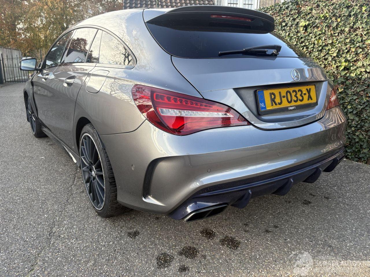 Mercedes AMG CLA  45 AMG  4-MATIC 381 PK AUTOMAAT PANORAMA