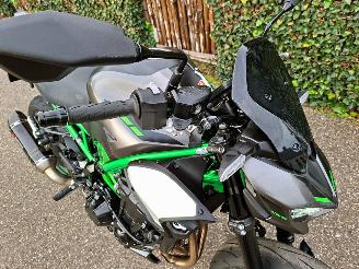 Kawasaki Z 900 PERFORMANCE. REFINEMENT. SUGOMI. 91kW picture 3