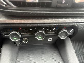 Citroën C5 X 1.6 Plug-in Hybrid 222PK!  automaat picture 15